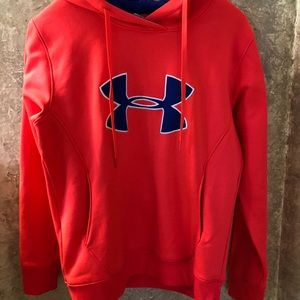 Under Armour sweatshirt